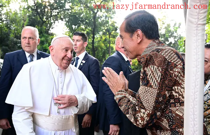 Kunjungan Raja Inggris ke Paus Dorong Toleransi Beragama?